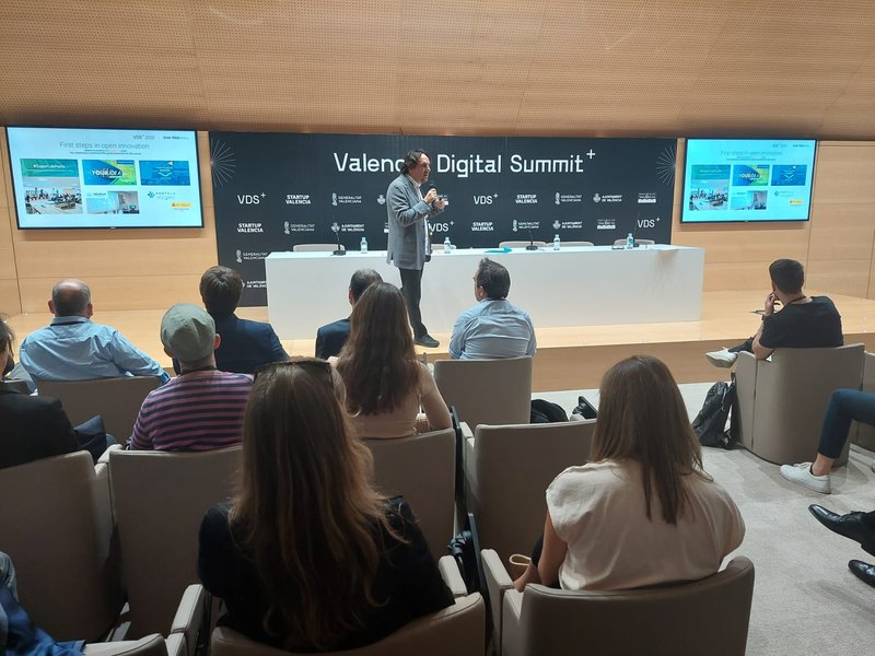 congreso internacional de emprendimiento en puertos en el Valencia Digital Summit2