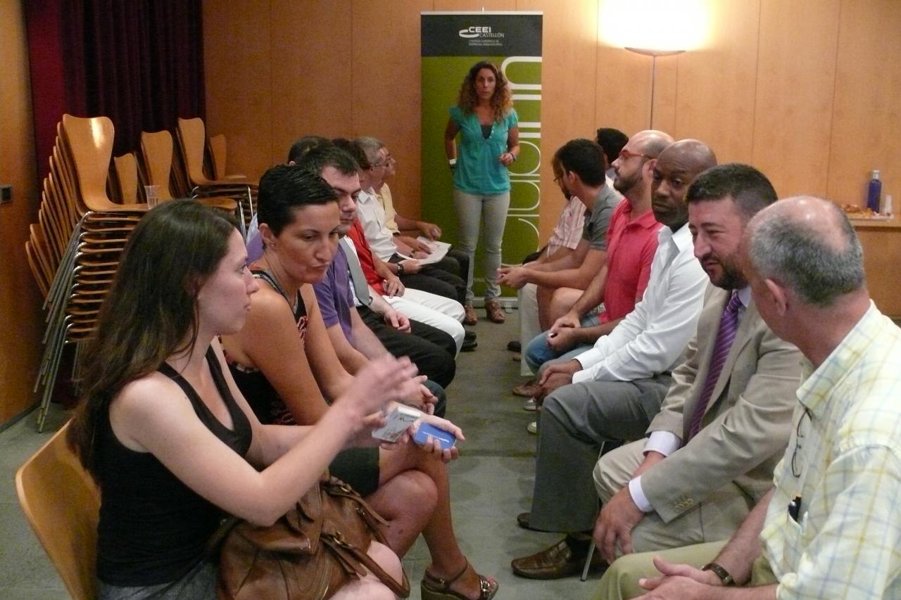 Networking, b�squeda de nuevos contactos.