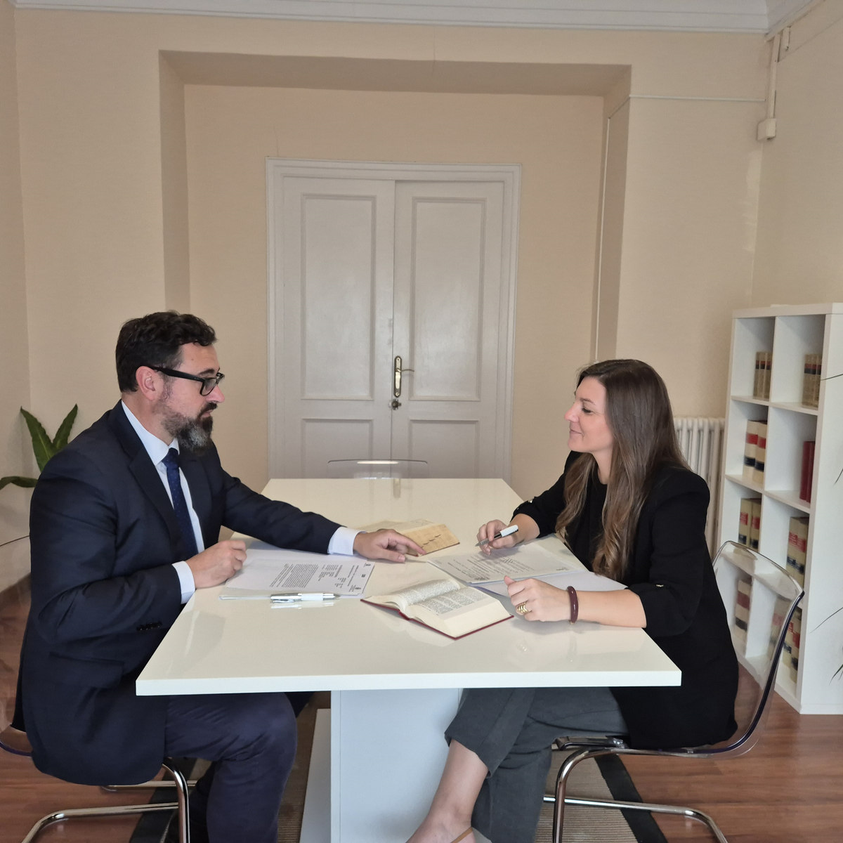 Corvi & Mart�nez Studio Legale
