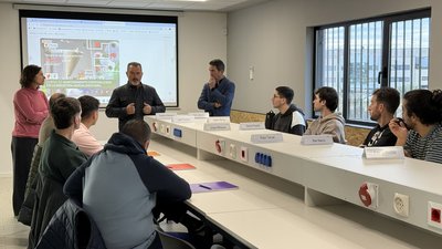 Florida Universit�ria y Familia Mart�nez ponen en marcha un curso de mantenimiento industrial agroalimentario