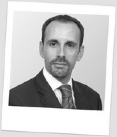 Javier Meg�as