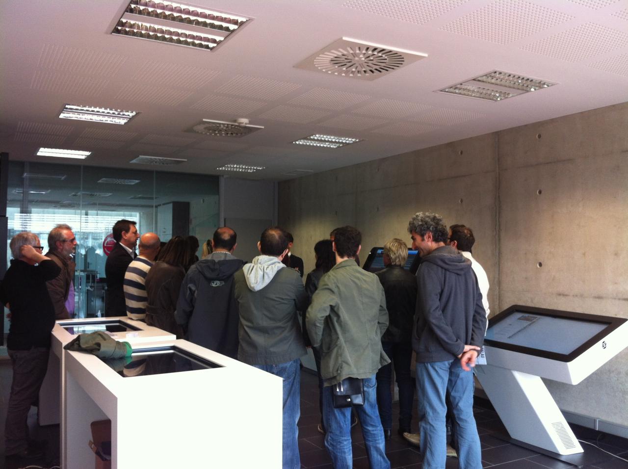 Double experience show room2