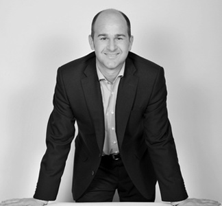 César Piqueras Excélitas