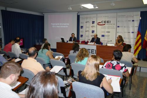 Juan Manuel San Martn, Jess Casanova y Elena Camarero durante el Foro de Financiacin