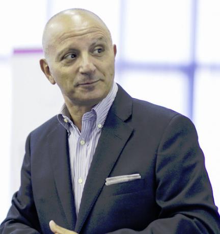 El�as Azulay Tapiero