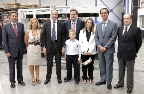 Francisco Camps visita la empresa TCI cutting