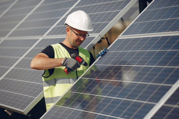 Unielctrica ya compensa en Castelln al consumidor de fotovoltaica que 'devuelve' energa a la red